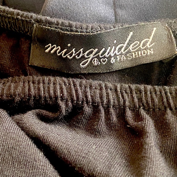 Black off the shoulder sexycrop top Small in great condition - Picture 5 of 5